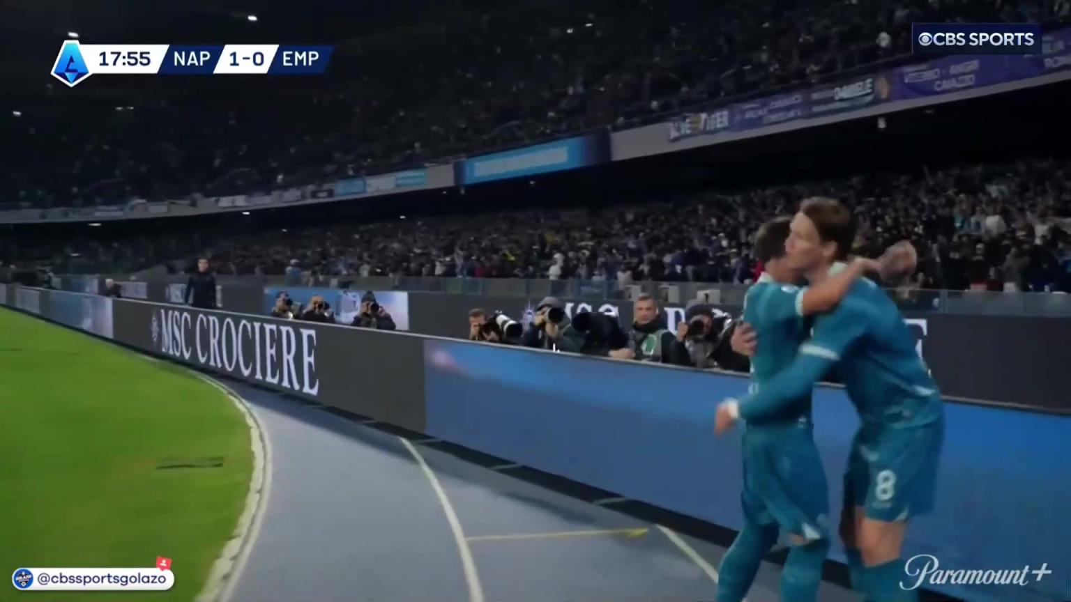 完美進(jìn)球！麥克托米奈中場(chǎng)帶球一條龍外圍勁射破門！